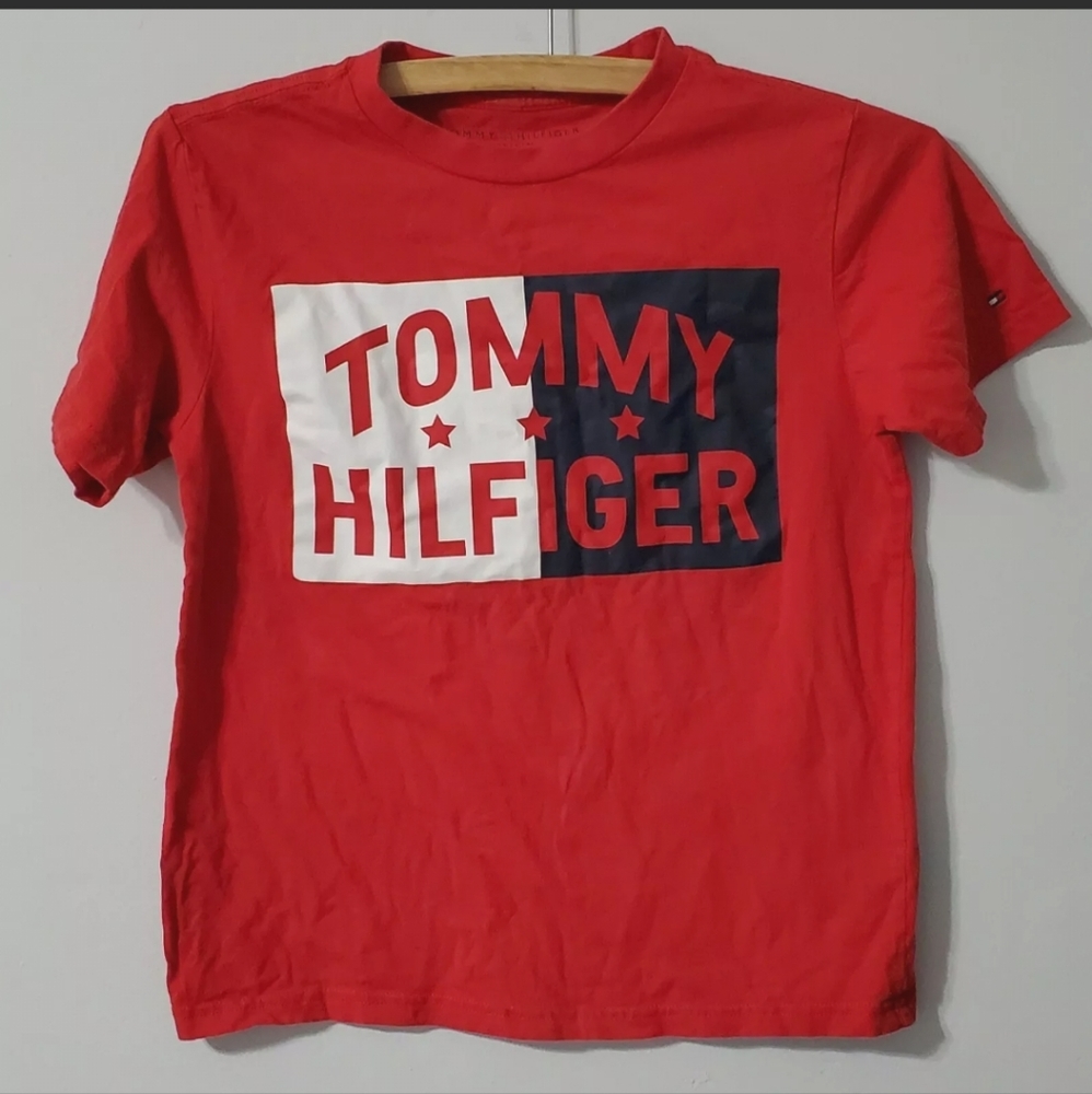 Boys Tommy Hilfiger Red White Blue Graphic Tee Shirt Size Medium boys 12/14